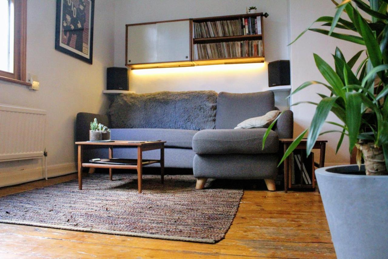 Traditional Victorian 2 Bed In Cobbled Street + Mod Cons - Full Home Londyn Zewnętrze zdjęcie