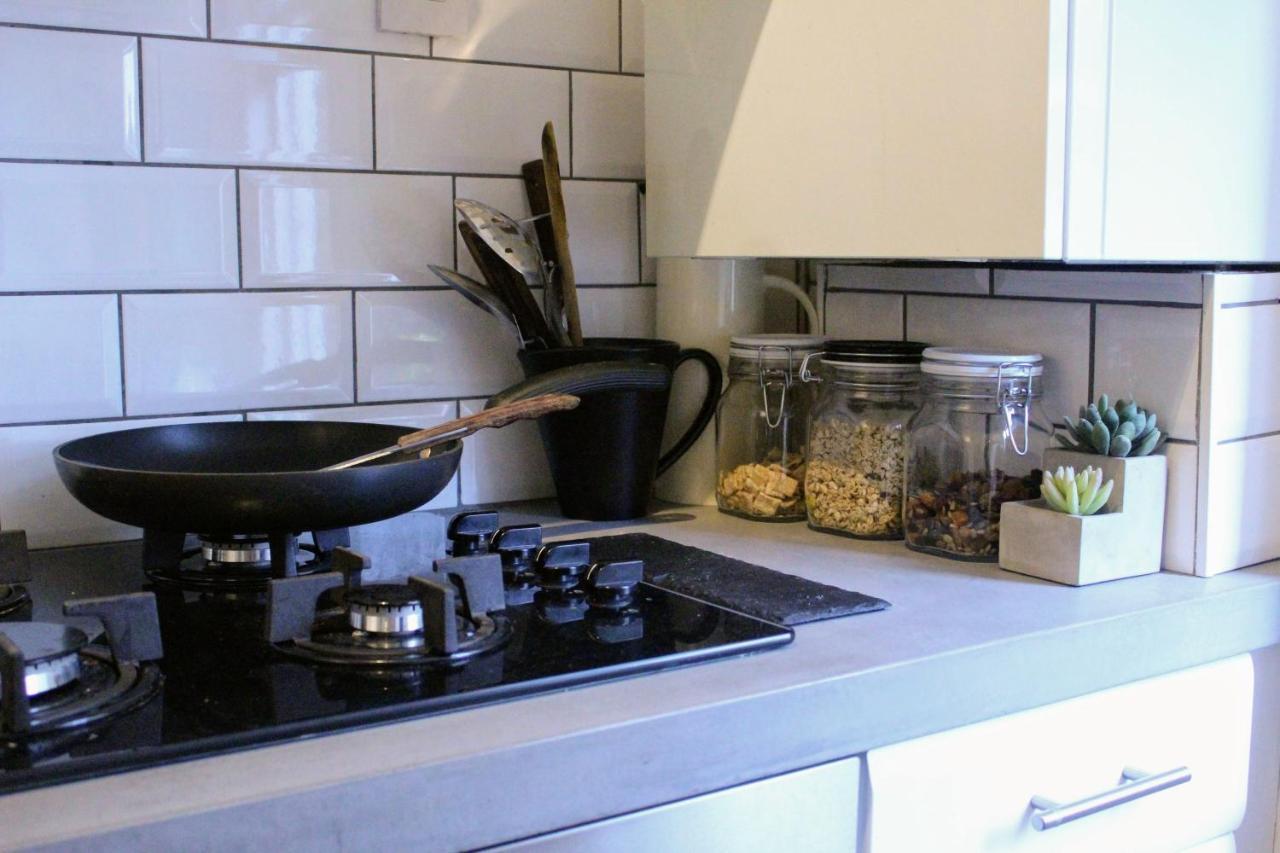 Traditional Victorian 2 Bed In Cobbled Street + Mod Cons - Full Home Londyn Zewnętrze zdjęcie