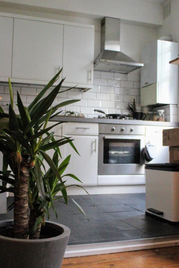 Traditional Victorian 2 Bed In Cobbled Street + Mod Cons - Full Home Londyn Zewnętrze zdjęcie